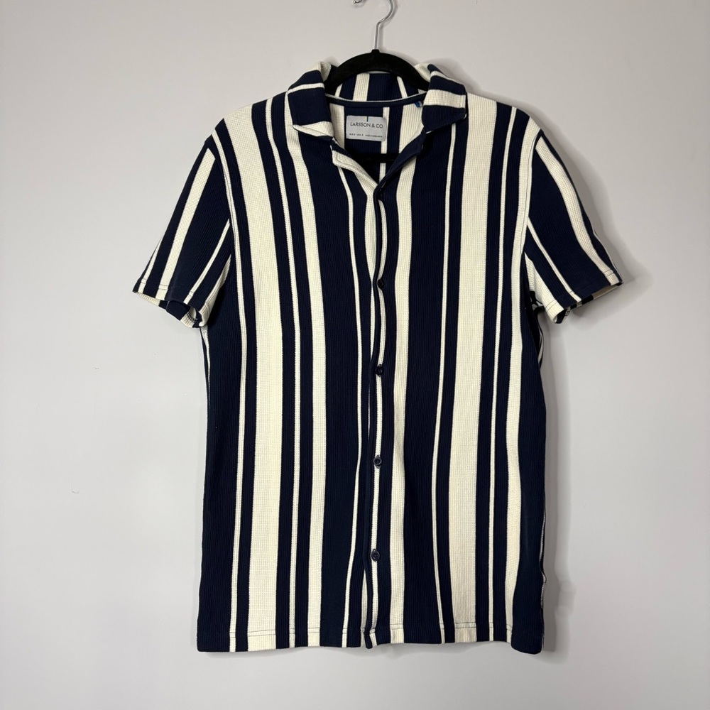 Larsson & Co Navy Blue & Cream Casual Button Down Shirt Size S 100% Cotton